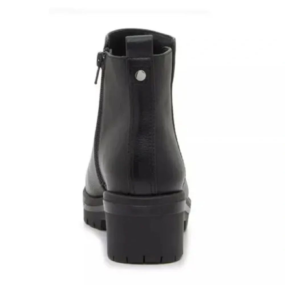KELLY & KATIE • 
Tatum Bootie Black - Picture 3 of 6